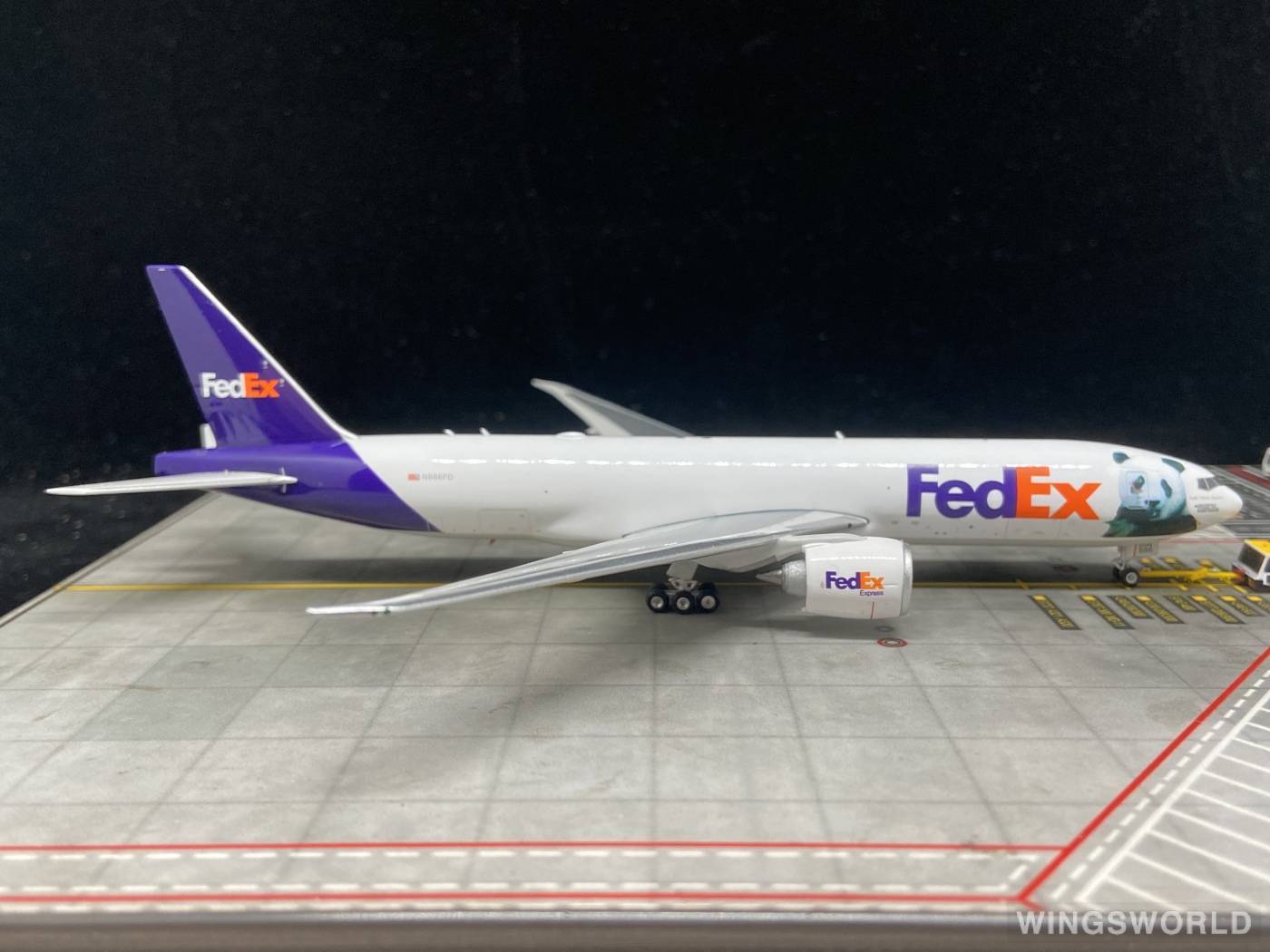 Phoenix 1:400 PH04574 FedEx 联邦快递 Boeing 777F N886FD