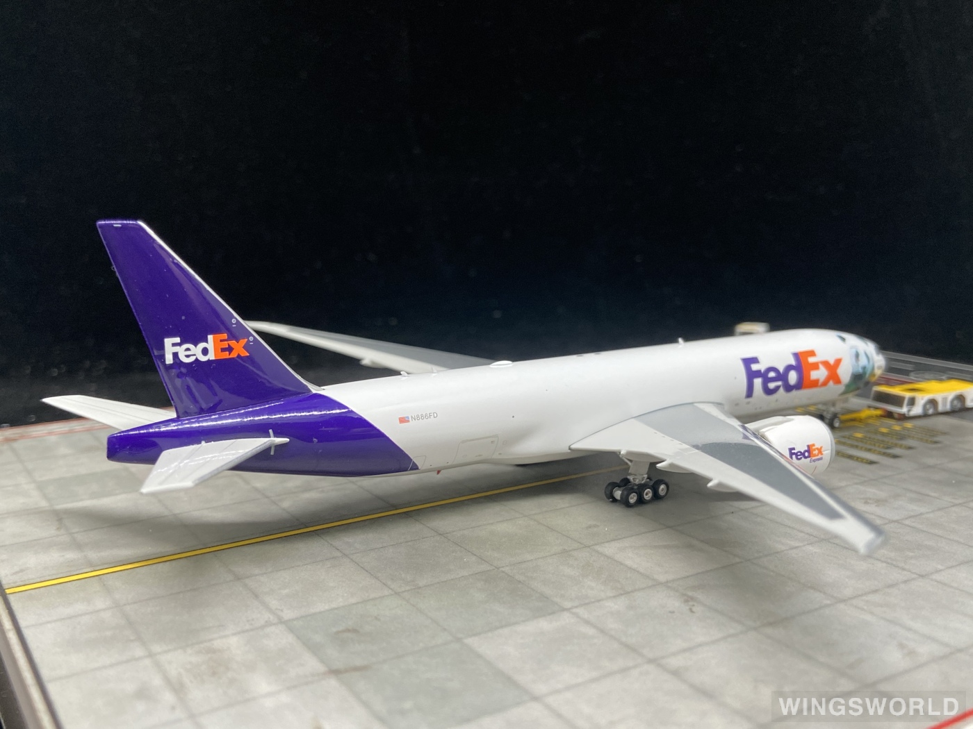 Phoenix 1:400 PH04574 FedEx 联邦快递 Boeing 777F N886FD