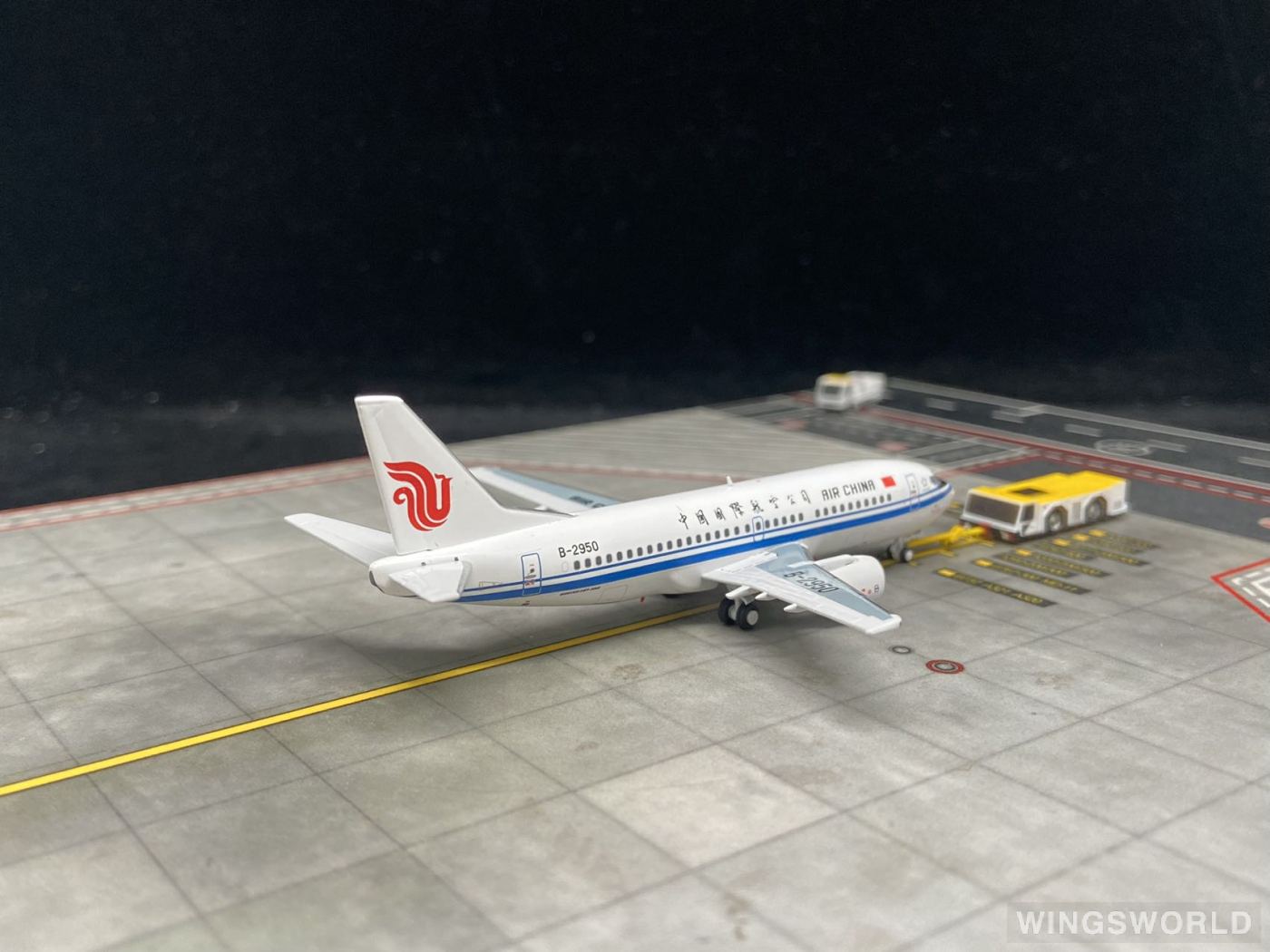 C Model 1:400 C0020 Air China 中国国际航空 Boeing 737-300 B-2950