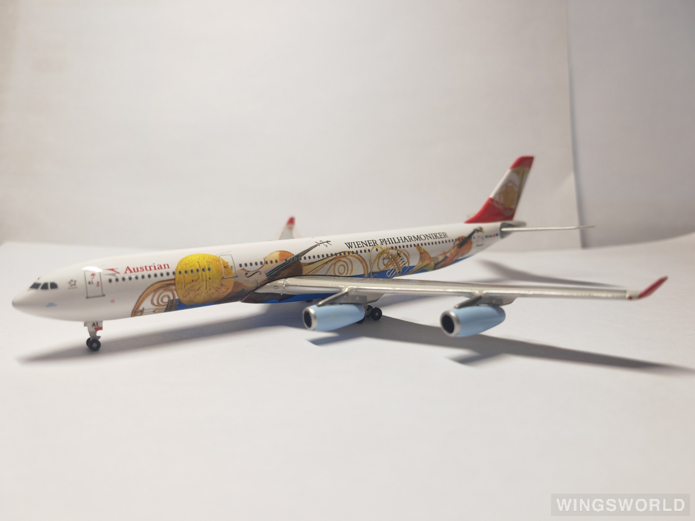 Phoenix 1:400 PH10107 Austrian Airlines 奥地利航空 Airbus A340-300 OE-LAL