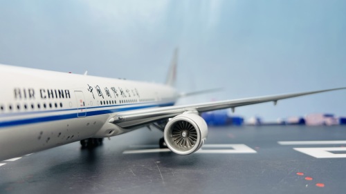 Aviation200 1:200 Boeing 777-200 Air China 中国国际航空