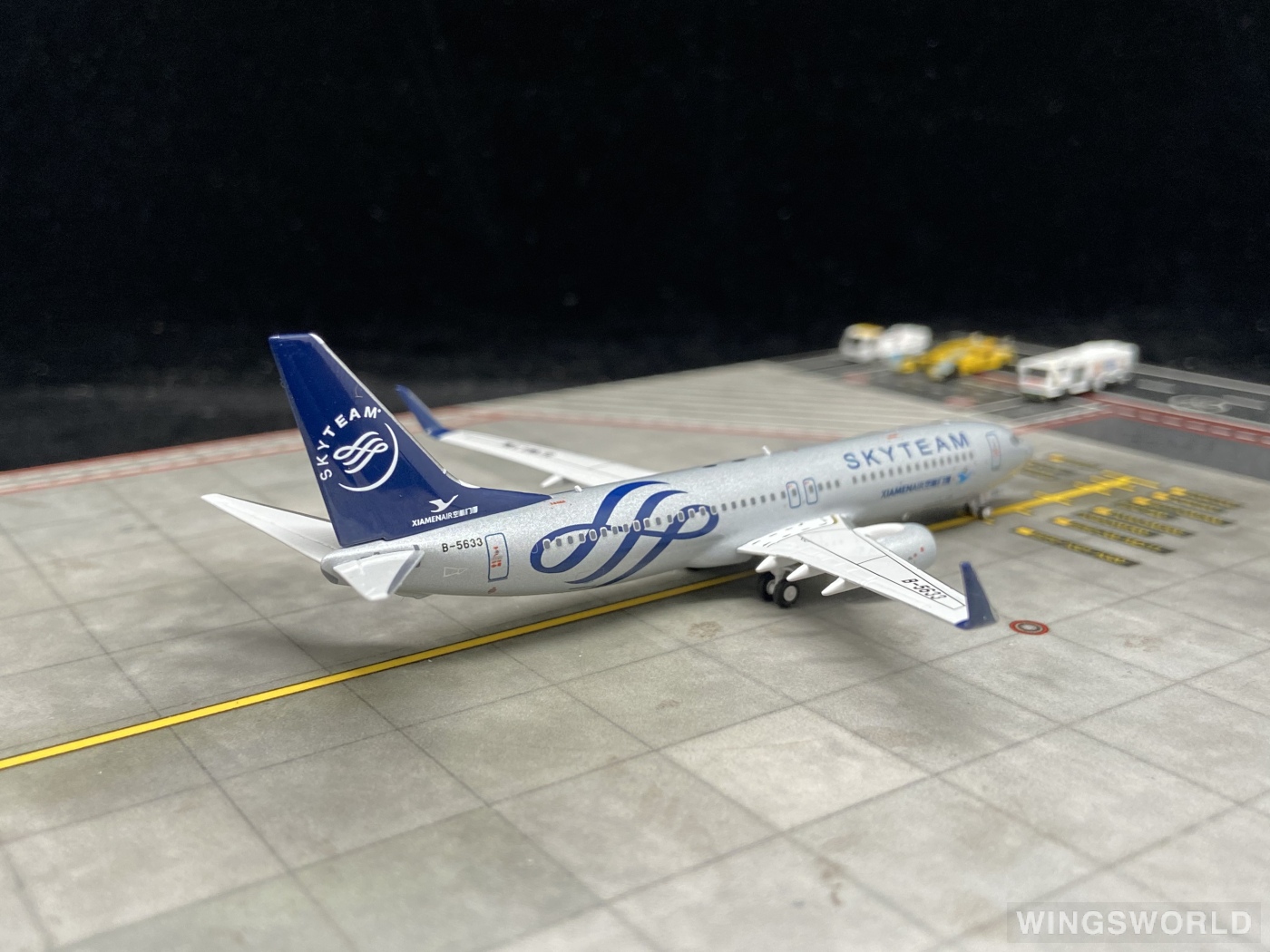 NGmodels 1:400 NG58208 XiamenAir 厦门航空 Boeing 737-800 B-5633