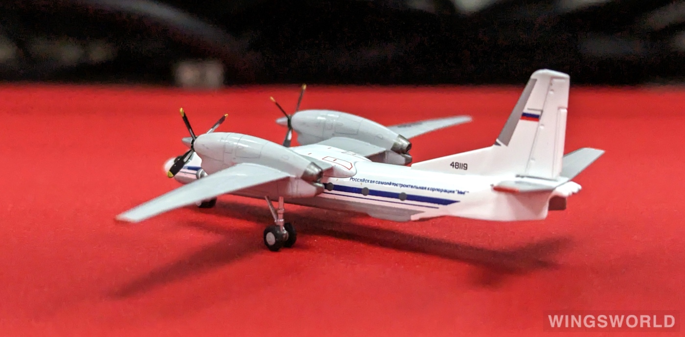 JC Wings 1:400 LH4329 Russian Aircraft Corporation Antonio AN-32 48119