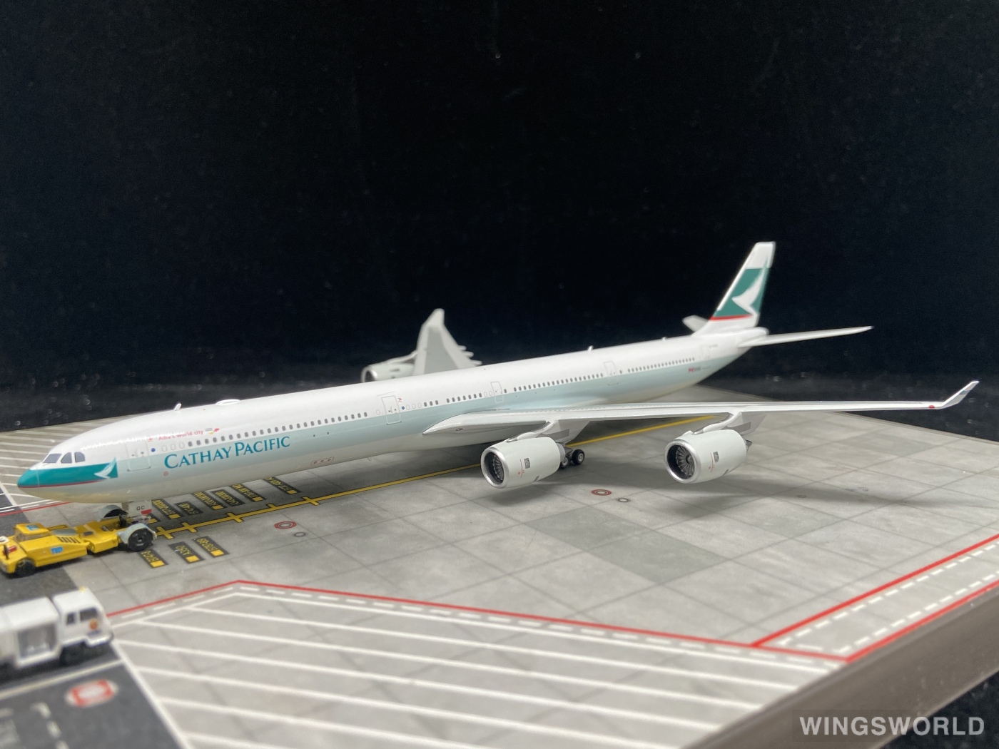 Phoenix 1:400 PH04075 Cathay Pacific 国泰航空 Airbus A340-600 B-HQC