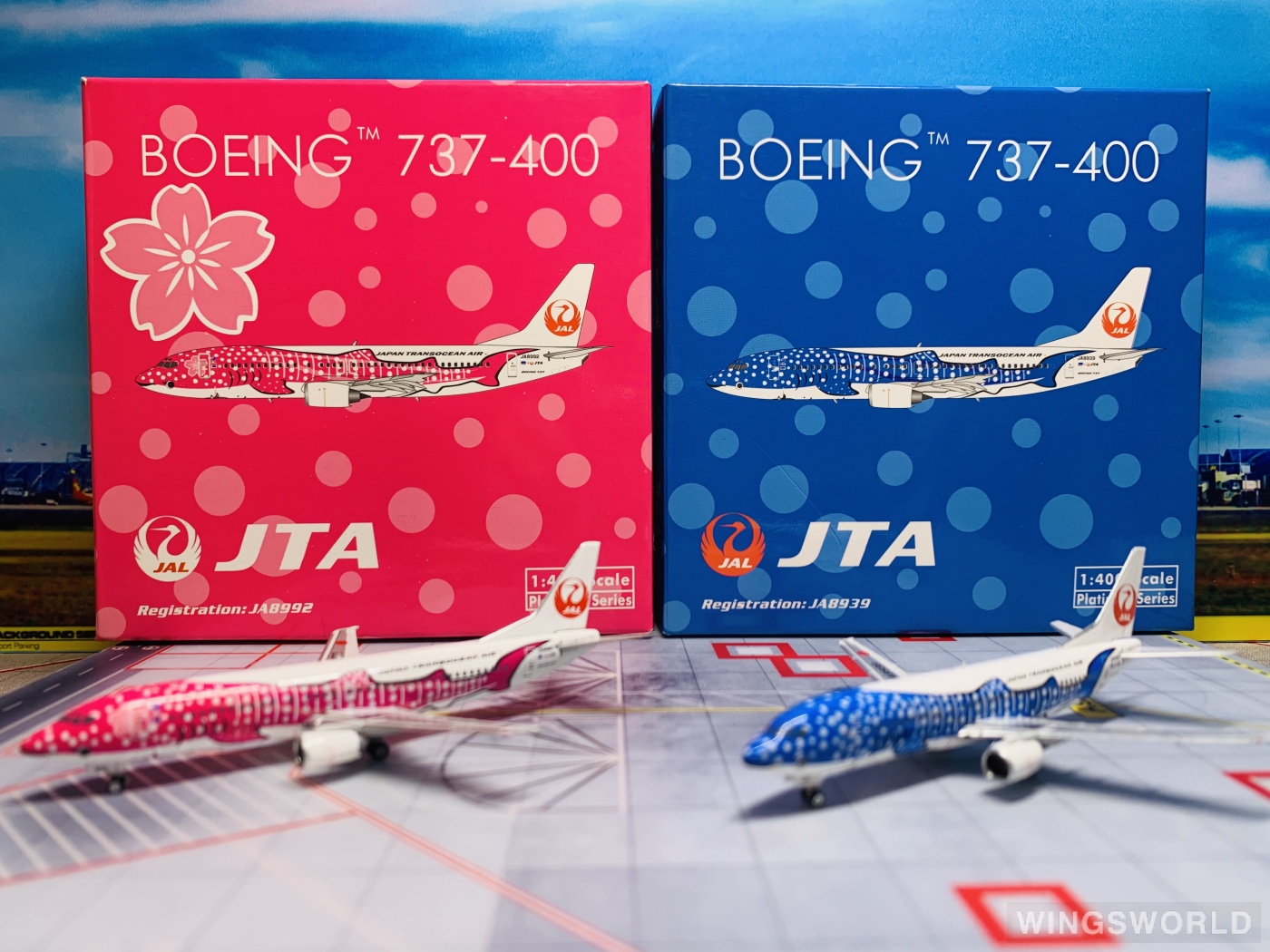 Phoenix 1:400 PH10985 Japan Airlines 日本航空 Boeing 737-400 JA8992