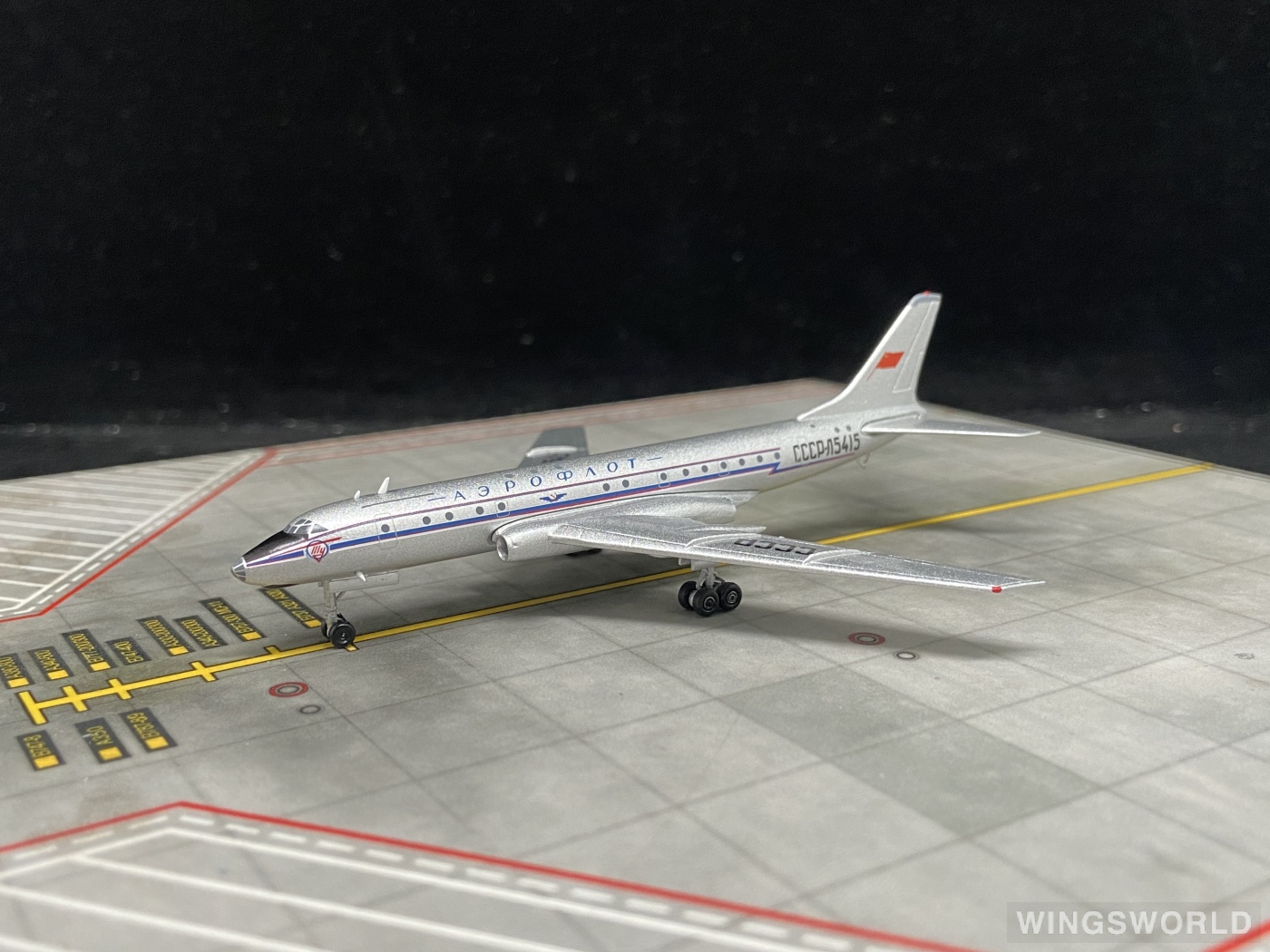 Retro models 1:400 RETRO4003 Aeroflot 俄罗斯航空 Tupolev Tu-104 CCCP-L5415