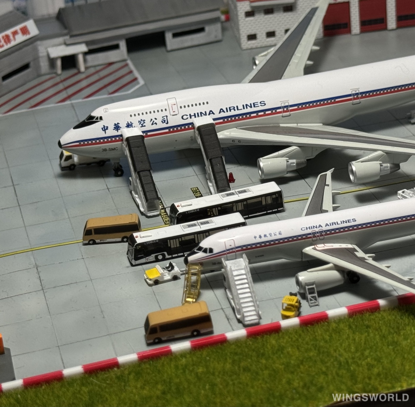 Dragon Models 1:400 55330 China Airlines 中华航空 Airbus A320 3B-RGZ