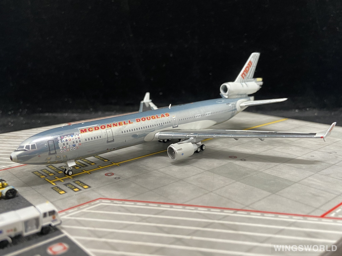 JC Wings 1:400 XX4668 McDonnell Douglas 麦道公司 McDonnell Douglas MD-11 N111MD