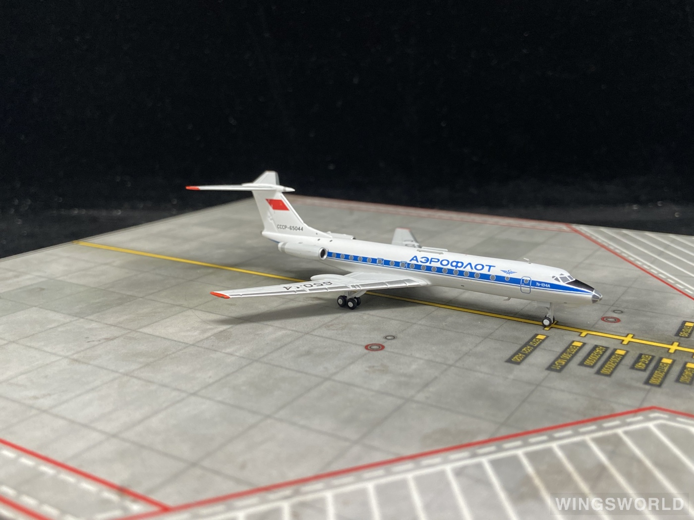 Pandamodel 1:400 PM202108 Aeroflot 俄罗斯航空 Tupolev TU-134 CCCP-65044