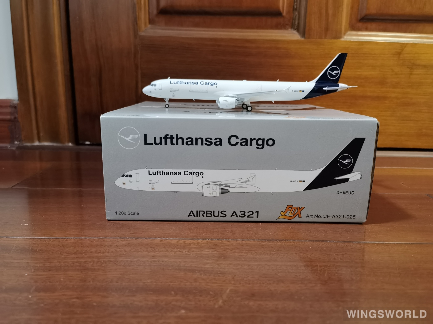 JFOX 1:200 JF-321-025 Lufthansa 汉莎航空 Airbus A321 D-AEUC