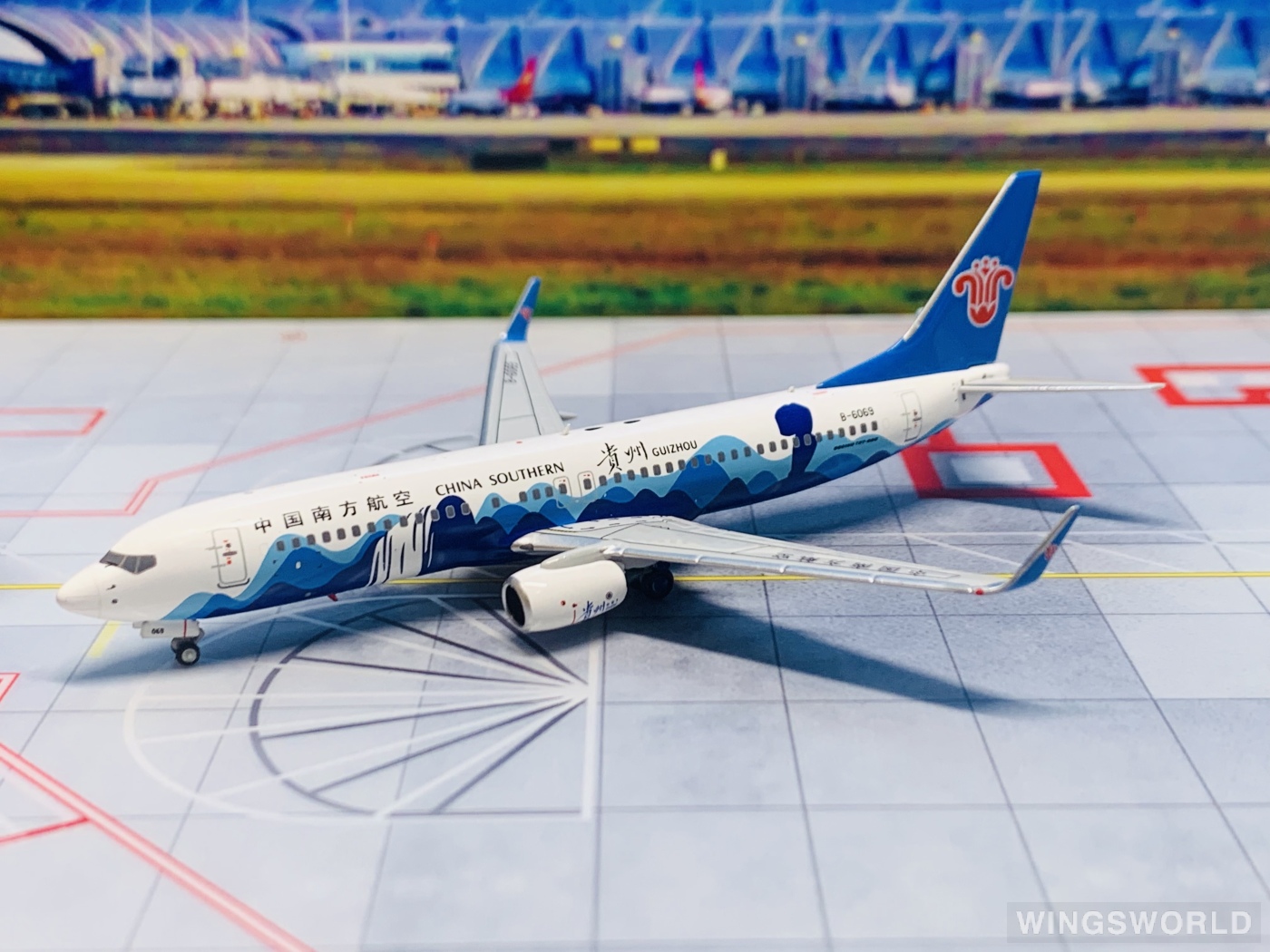 NGmodels 1:400 NG58115 China Southern 中国南方航空 Boeing 737-800 B-6069