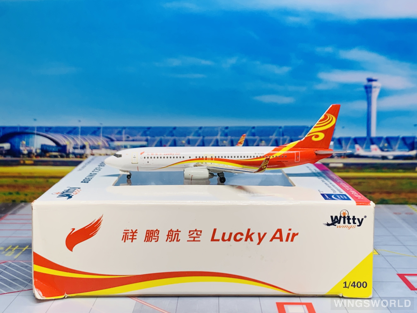 Witty 1:400 WT4738025 Lucky Air 祥鹏航空 Boeing 737-800 B-5732