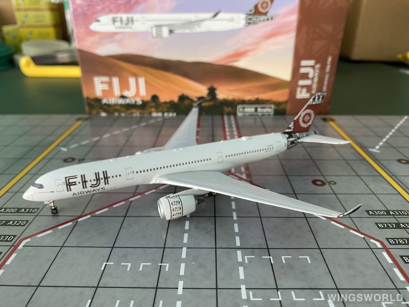 Phoenix 1:400 PH11653 Fiji Airways 斐济航空 Airbus A350-900 DQ-FAI