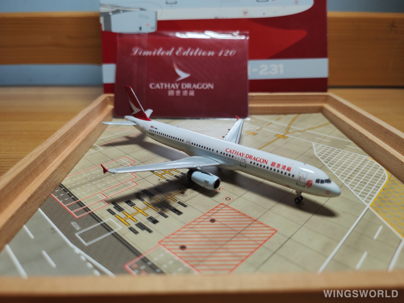 HYJLwings 1:400 HYJL81099 Cathay Dragon 国泰港龙航空 Airbus A321 B-HTF