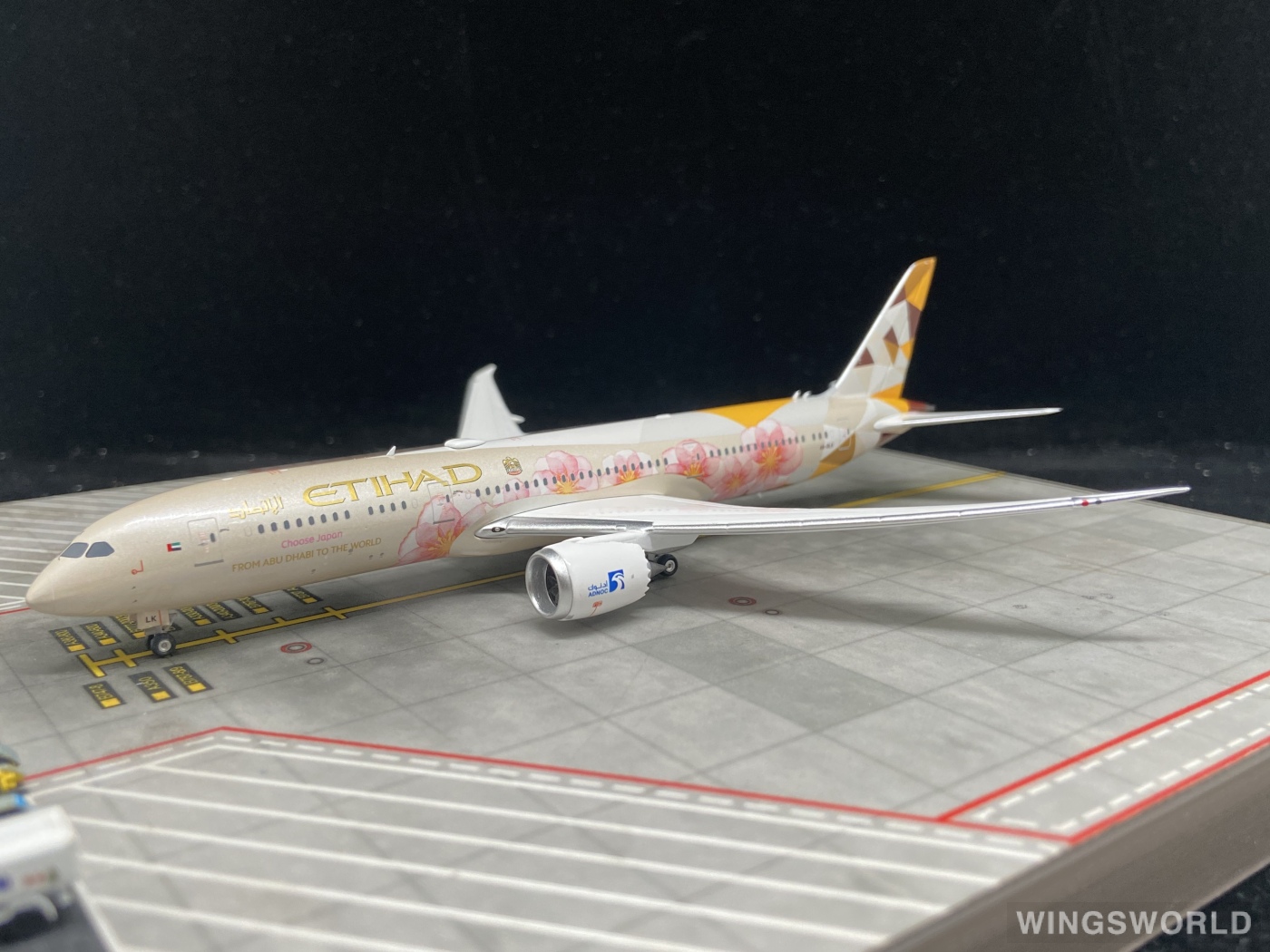 Phoenix 1:400 PH04313 Etihad Airways 阿提哈德航空 Boeing 787-9 A6-BLK