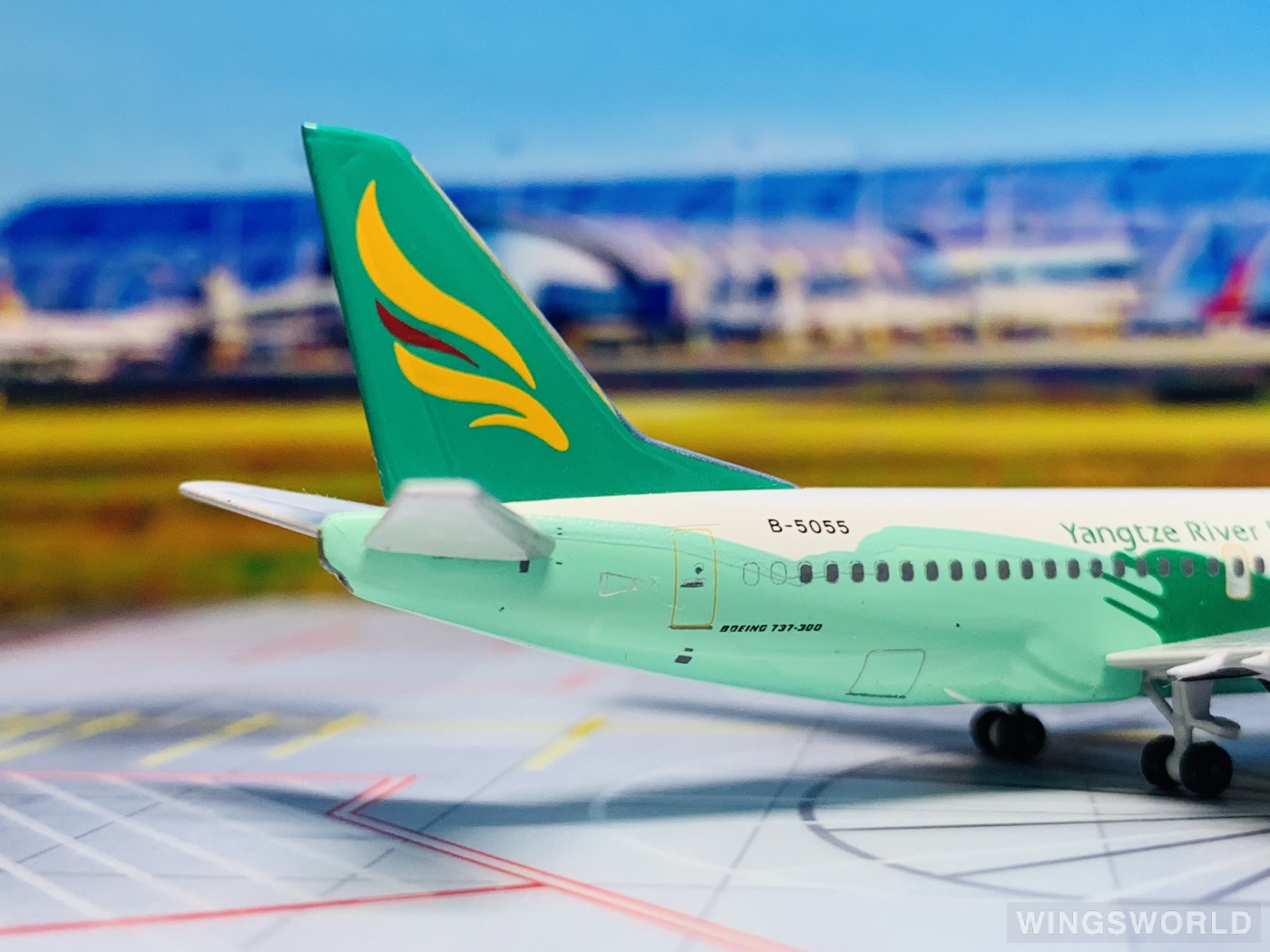 AeroClassics 1:400 ACB5055 Yangtze River Express 扬子江快运航空 Boeing 737-300 B-5055