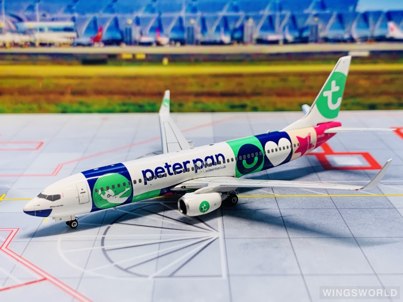 Phoenix 1:400 PH04170 Transavia 泛航航空 Boeing 737-800 PH-HSI