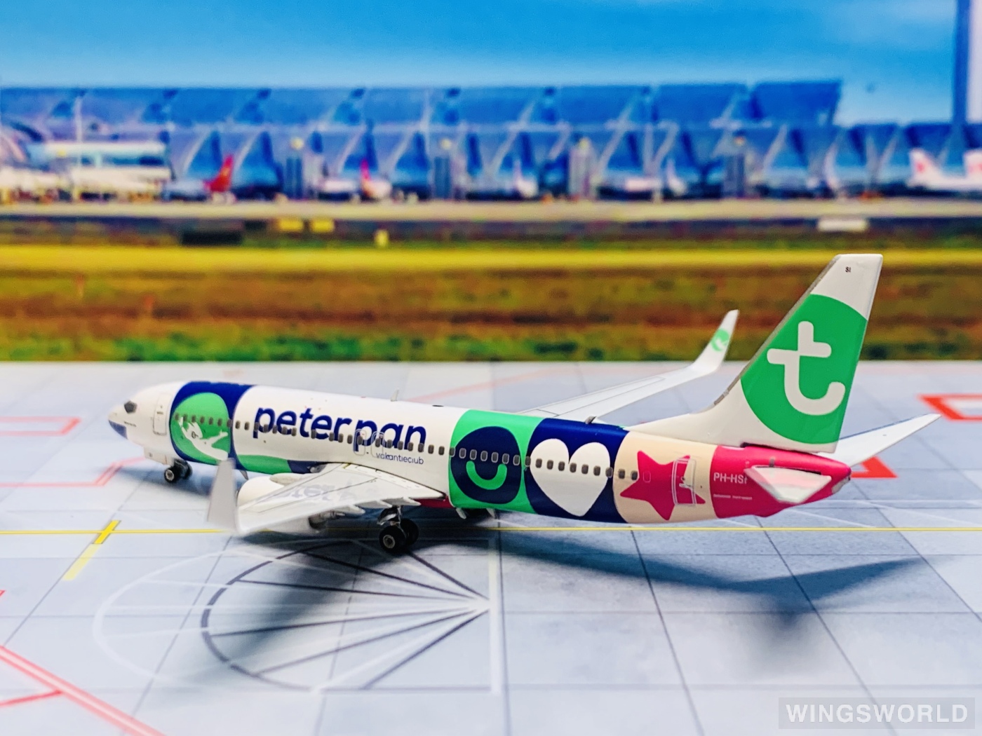 Phoenix 1:400 PH04170 Transavia 泛航航空 Boeing 737-800 PH-HSI