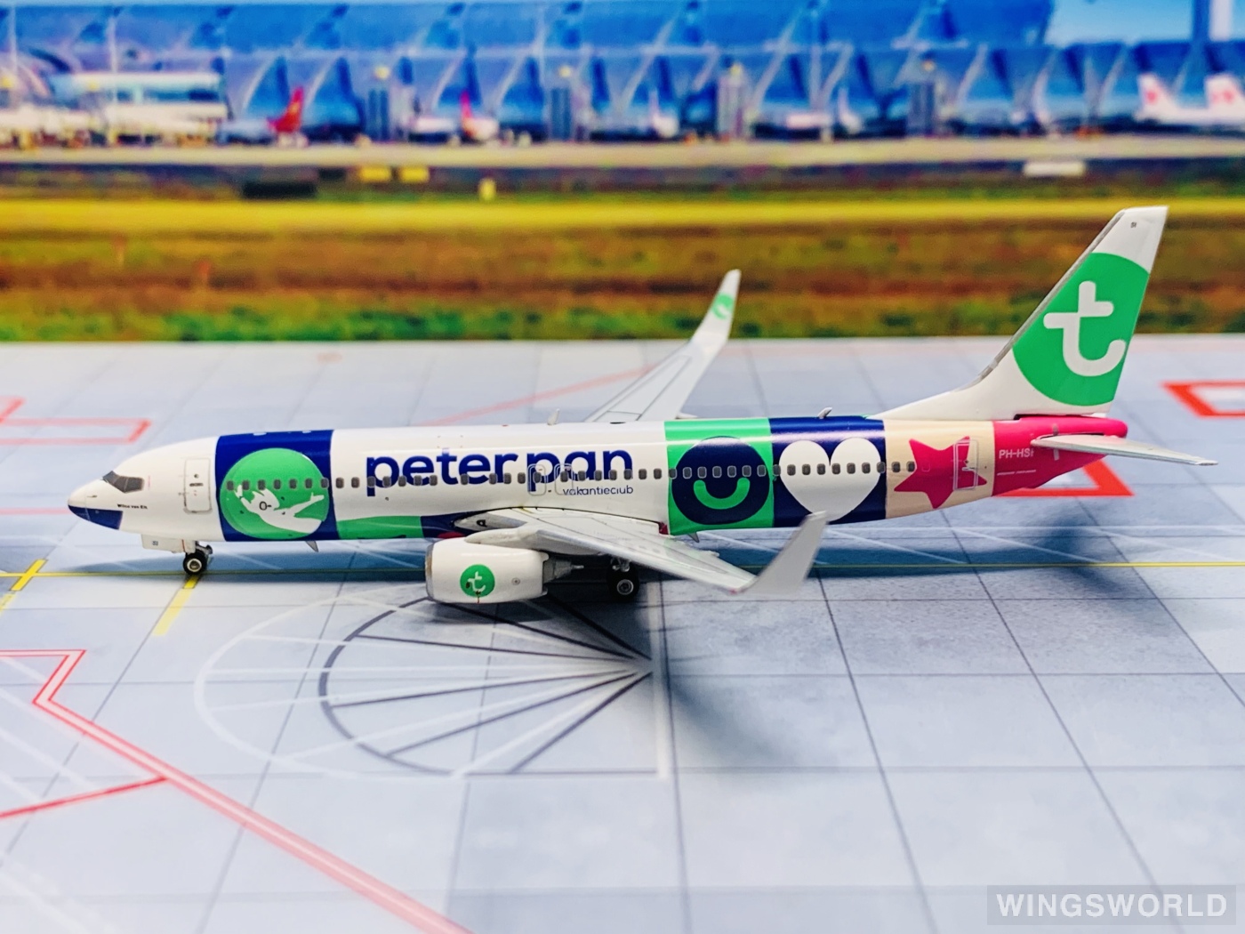 Phoenix 1:400 PH04170 Transavia 泛航航空 Boeing 737-800 PH-HSI