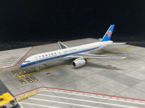 1/200 中国南方航空 B757 1/200 中国南方航空 B757 中国南方航空 機材一覧 ボーイング757