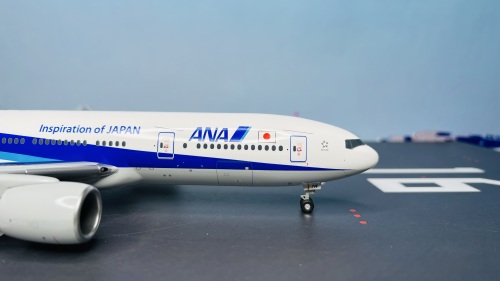 全日空商事NH20077 777-200 JA 714A 1/200 全日空商事 NH20077 ANA 777-200 JA714A [REAL PW4074 CABIN SOUND] 1