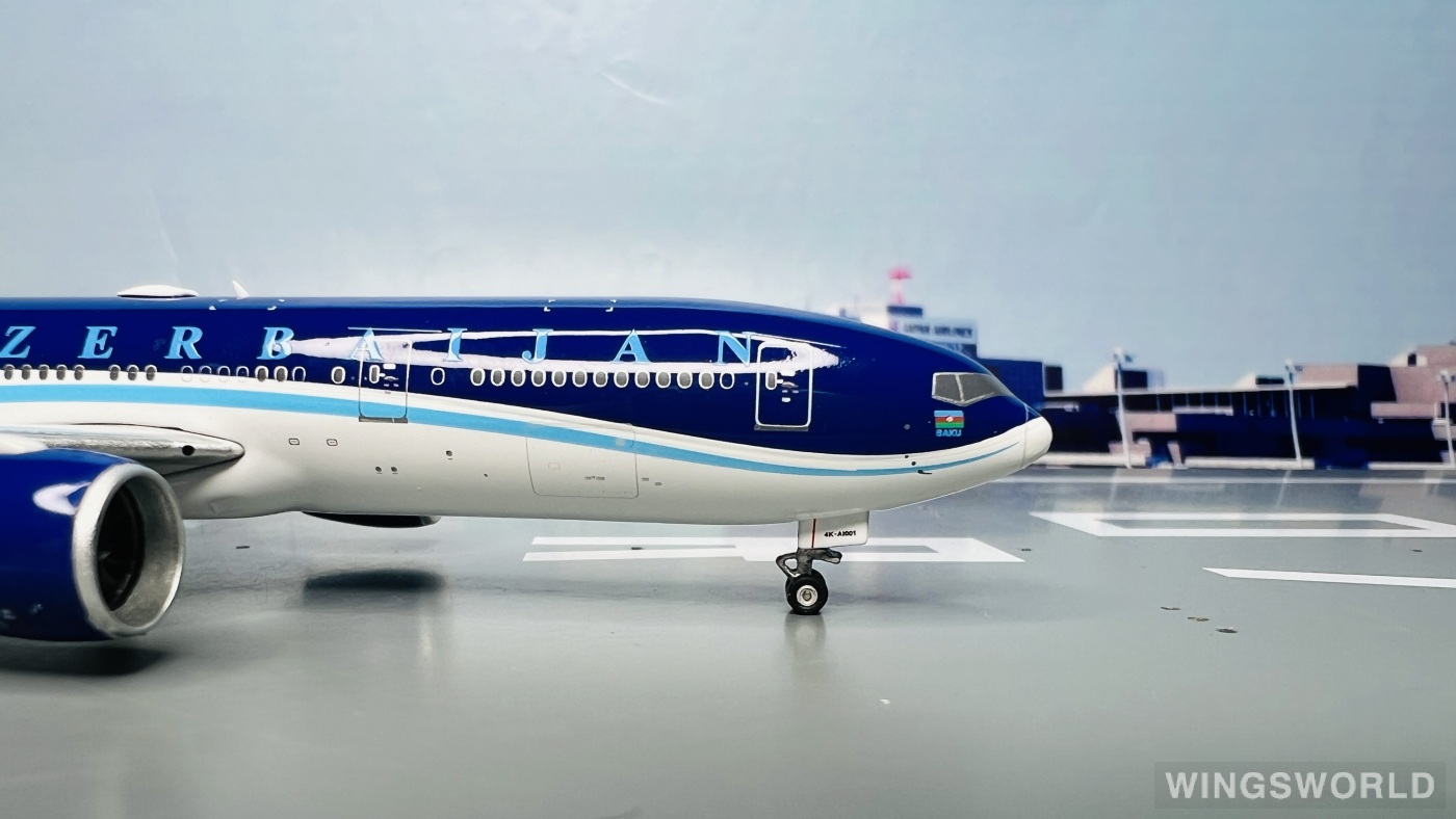 Phoenix 1:400 PH11599 Azerbaijan Airlines 阿塞拜疆航空 Boeing 777-200LR 4K-AI001