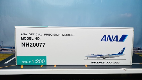 Hogan 1:200 Boeing 777-200 ANA 全日空NH20077 JA714A 的相册- 飞机