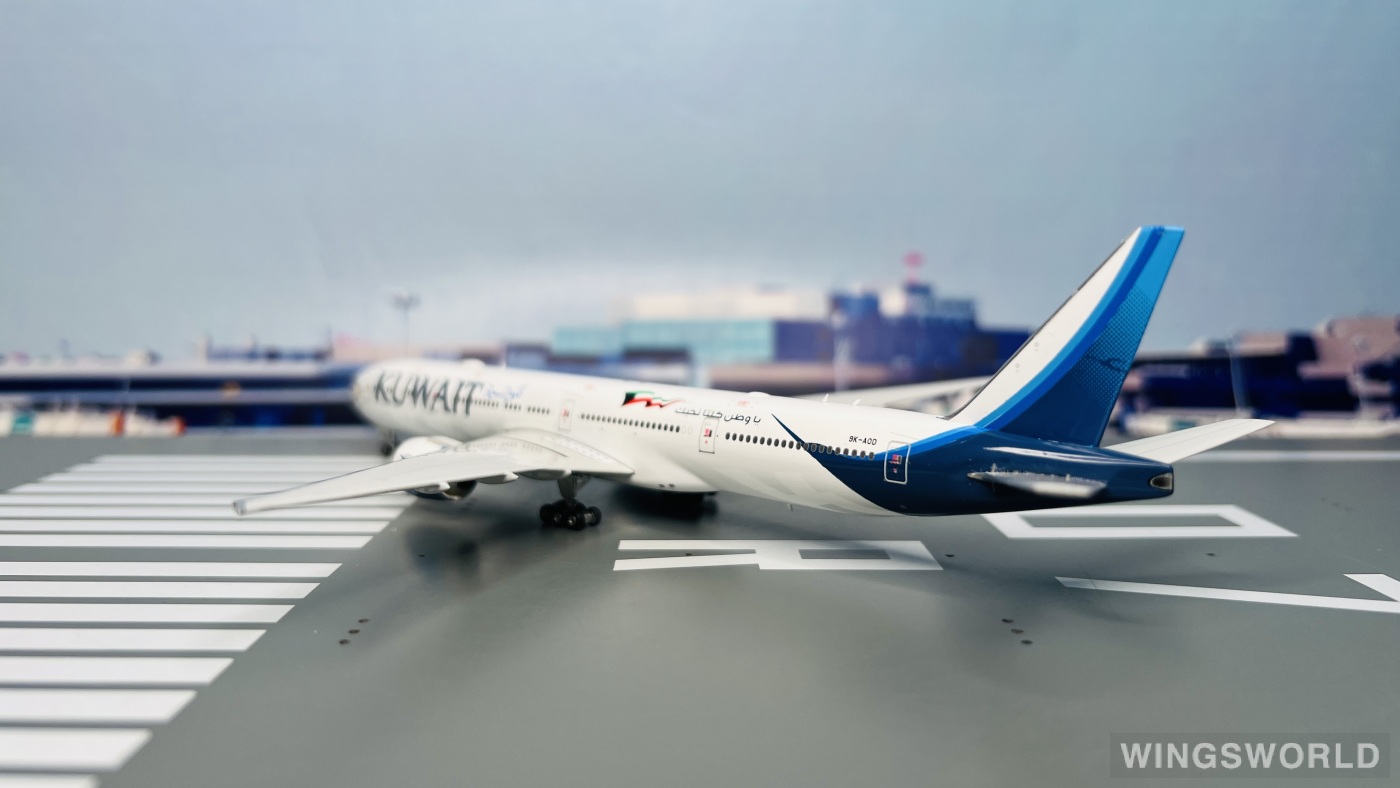 Phoenix 1:400 PH11554 Kuwait Airways 科威特航空 Boeing 777-300 9K-AOD