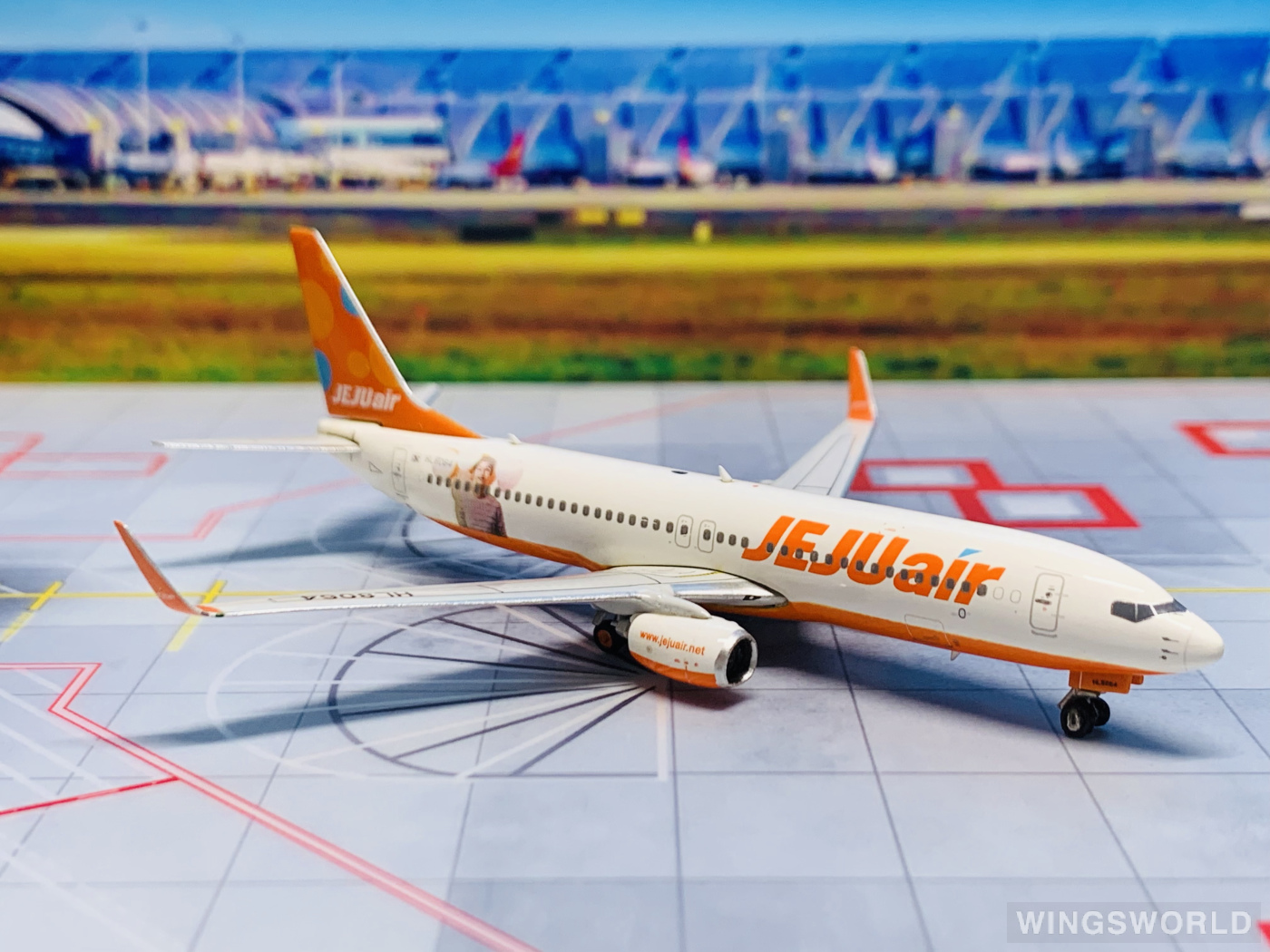 Phoenix 1:400 PH04123 Jeju Air 济州航空 Boeing 737-800 HL8064