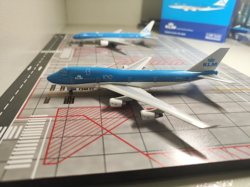 KLM 荷兰皇家航空 Boeing 747-400 PH-BFW 100周年 PH11562 Phoenix 1:400