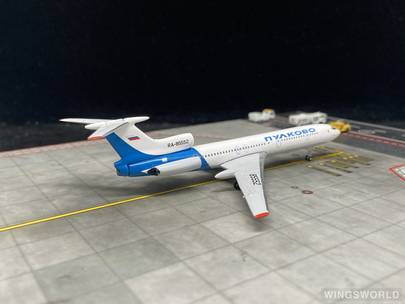 AeroClassics 1:400 AC411311 Pulkovo Aviation Tupolev Tu-154 RA-85552