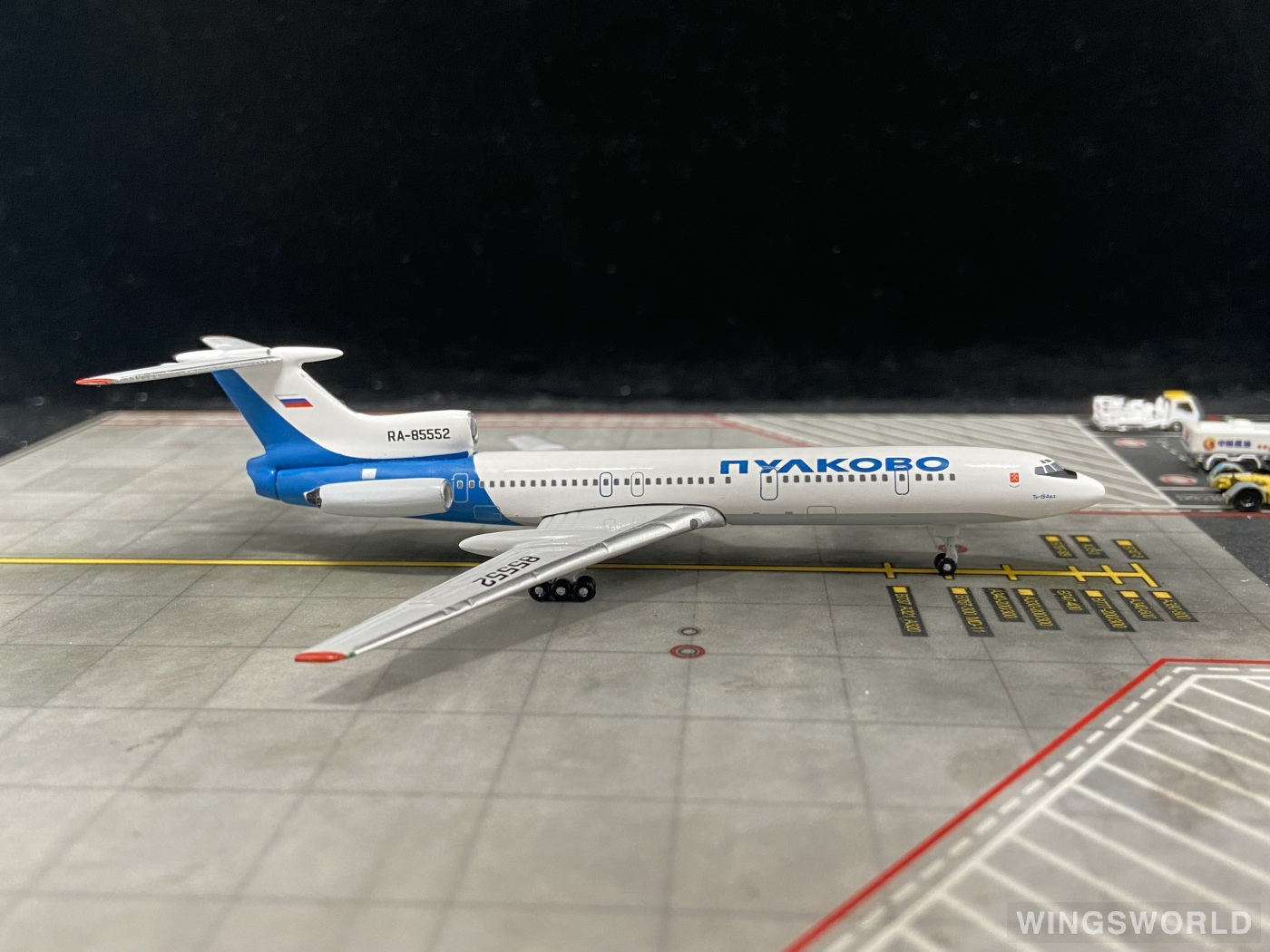 AeroClassics 1:400 AC411311 Pulkovo Aviation Tupolev Tu-154 RA-85552