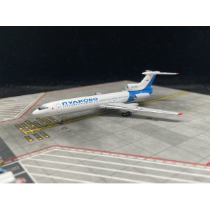 Pulkovo Aviation Tupolev Tu-154 RA-85552  AC411311 AeroClassics 1:400