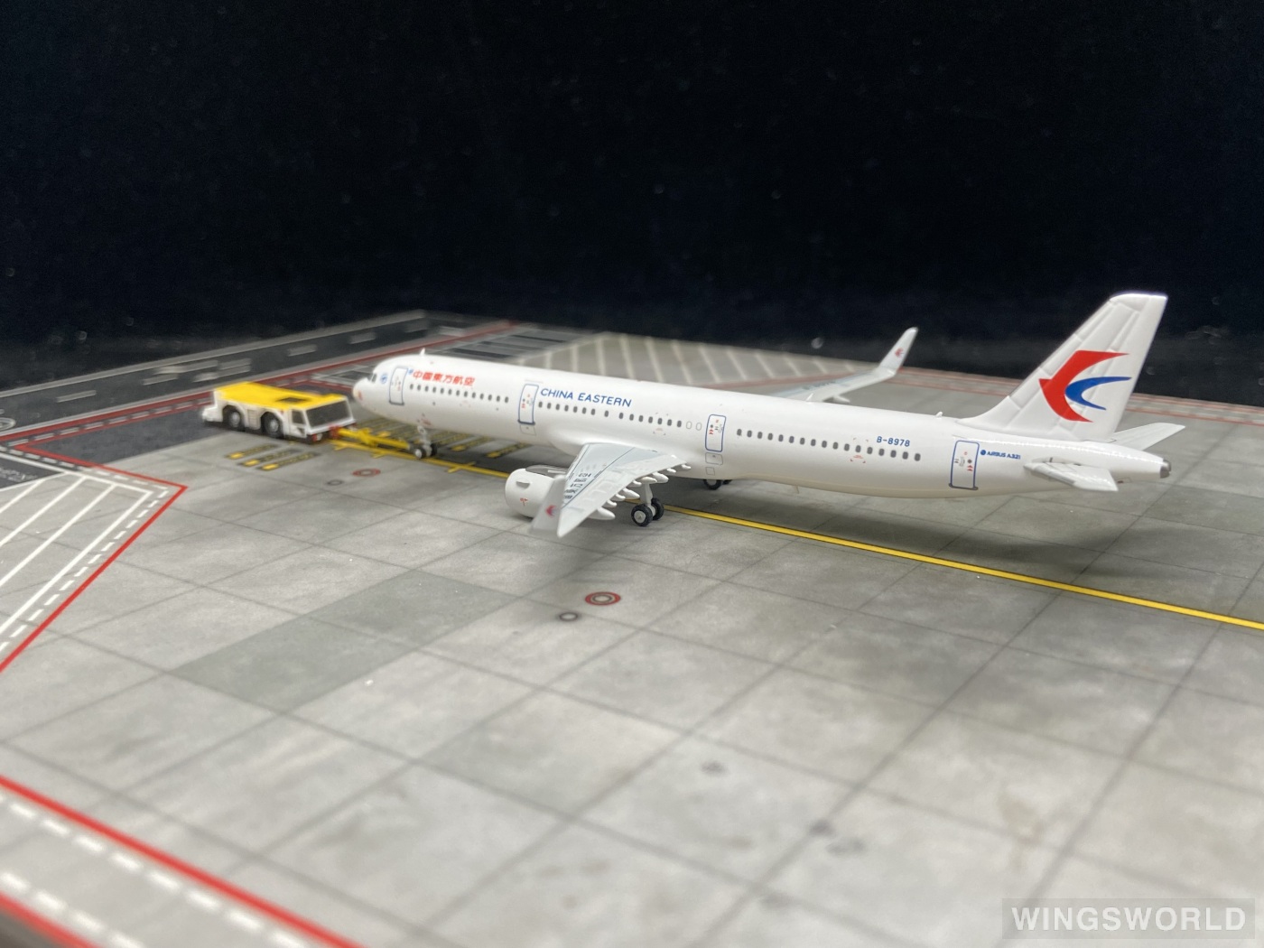 HYJLwings 1:400 HYJL81019 China Eastern 中国东方航空 Airbus A321 B-8978