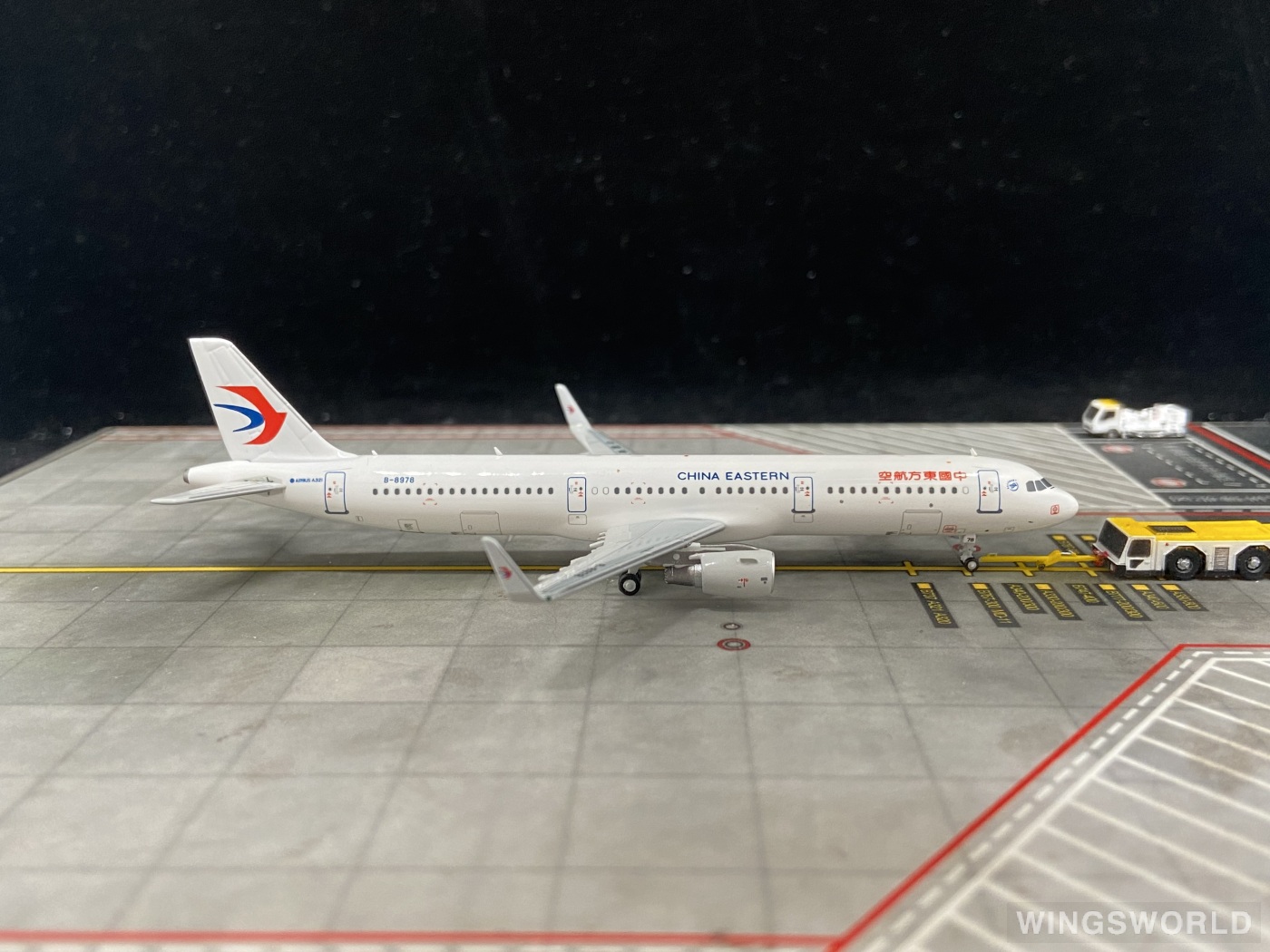 HYJLwings 1:400 HYJL81019 China Eastern 中国东方航空 Airbus A321 B-8978