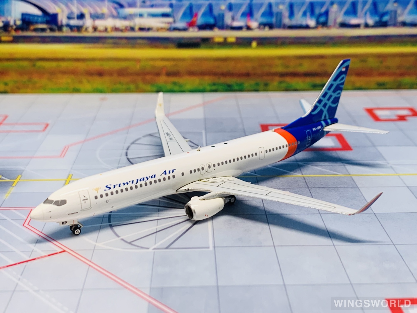 Phoenix 1:400 PH11214 Sriwijaya Air 三佛齐航空 Boeing 737-900 PK-CMP