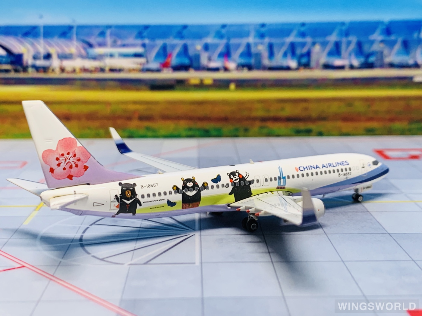 Phoenix 1:400 PH04142 China Airlines 中华航空 Boeing 737-800 B-18657