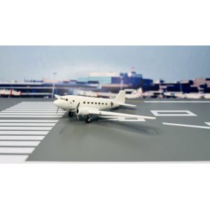 IJN Douglas DC-3 ツ-901  JN22015 Hogan 1:200