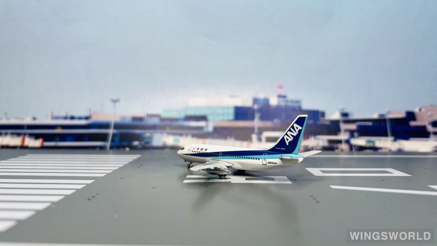 SMA 1:400 SMA040104 ANA 全日空 Boeing 737-200 JA8454