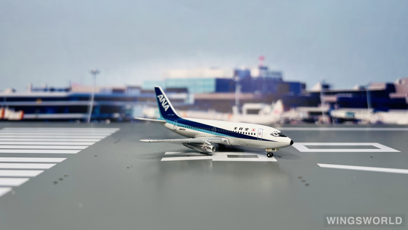 SMA 1:400 SMA040104 ANA 全日空 Boeing 737-200 JA8454