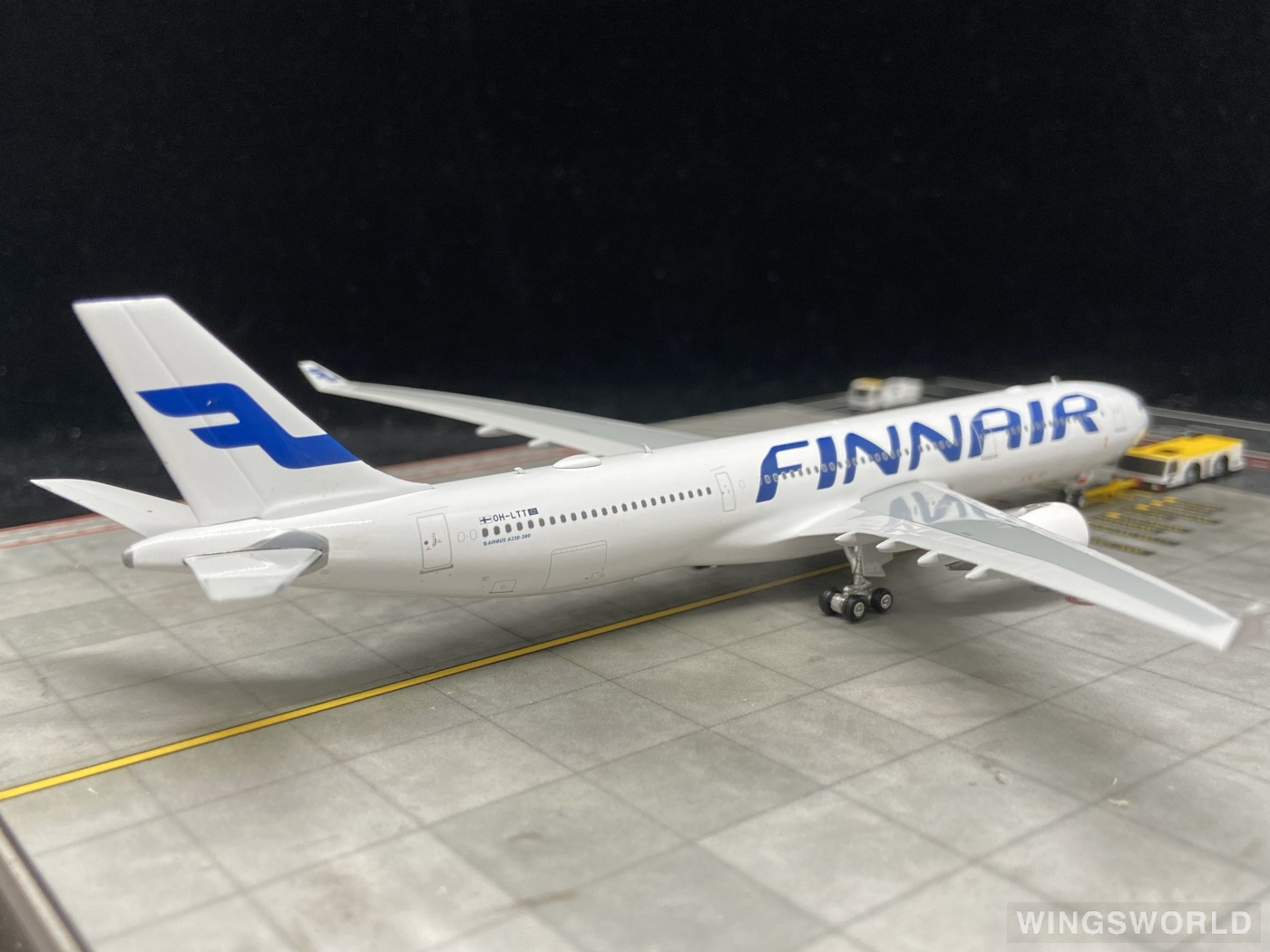 Phoenix 1:400 PH11572 Finnair 芬兰航空 Airbus A330-300 OH-LTT