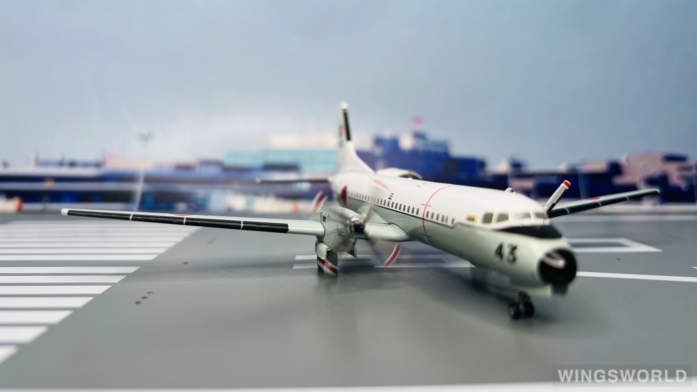 Hogan 1:200 NAMC YS-11 JMSDF 日本海上自卫队YS21153 9043 的照片作者