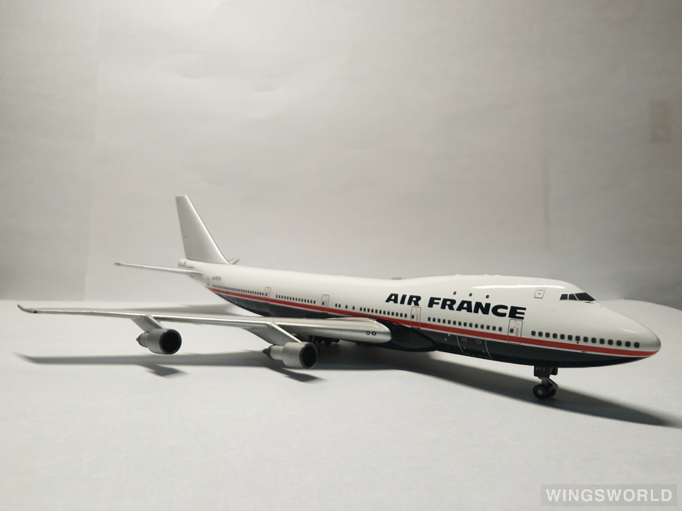 Magic 1:400 628633 Air France 法国航空 Boeing 747-100 LX-FCV