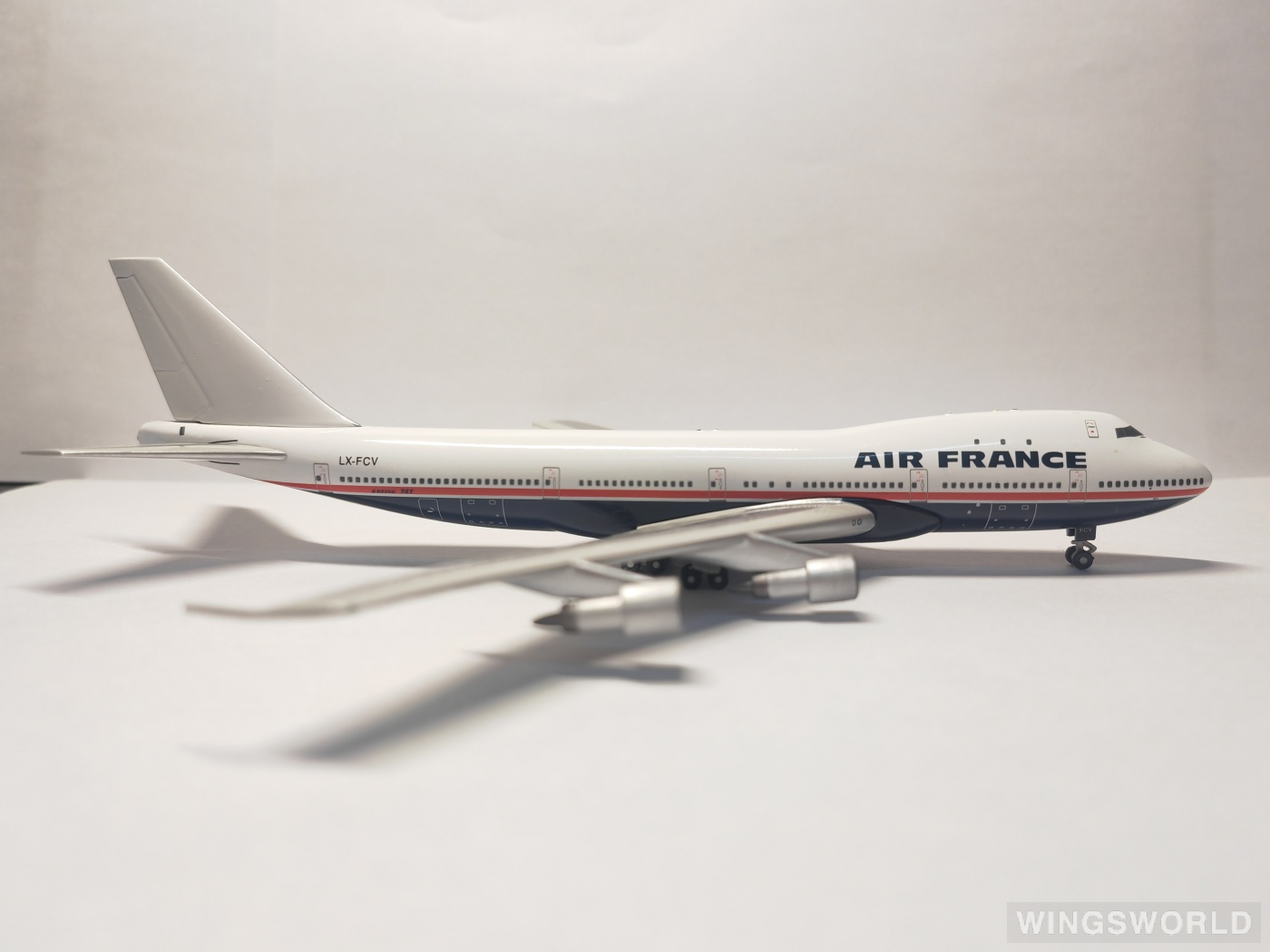 Magic 1:400 628633 Air France 法国航空 Boeing 747-100 LX-FCV