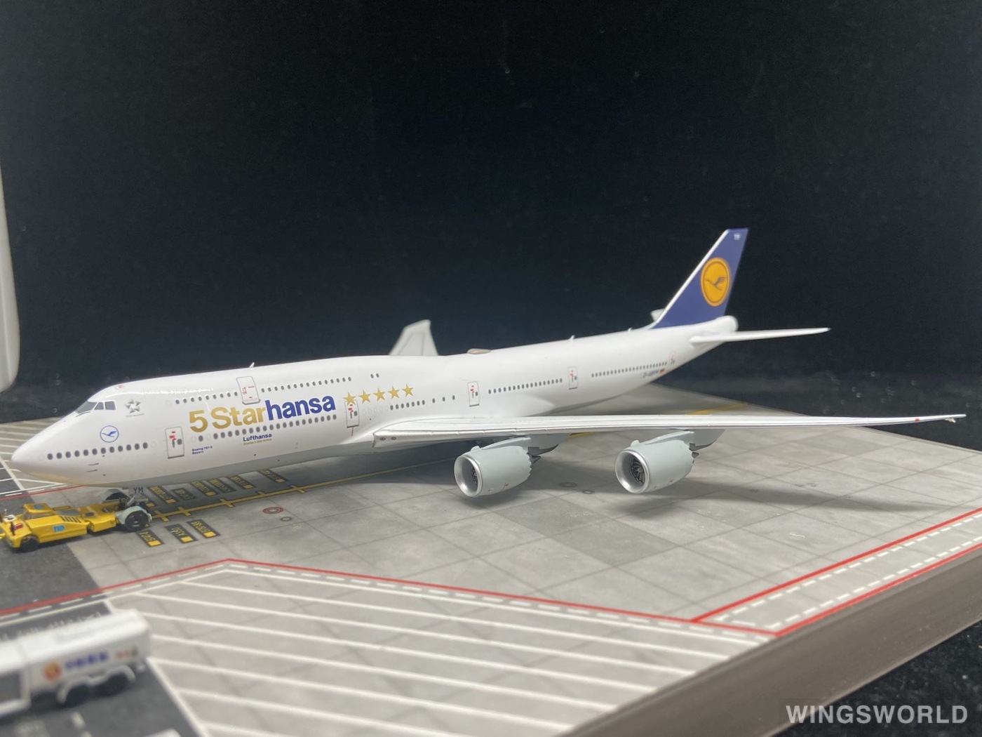 NGmodels 1:400 NG78010 Lufthansa 汉莎航空 Boeing 747-8i D-ABYM