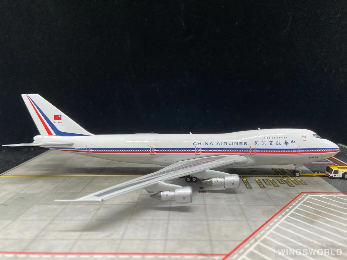 Phoenix 1:400 PH11870 China Airlines 中华航空 Boeing 747-200 B-1864