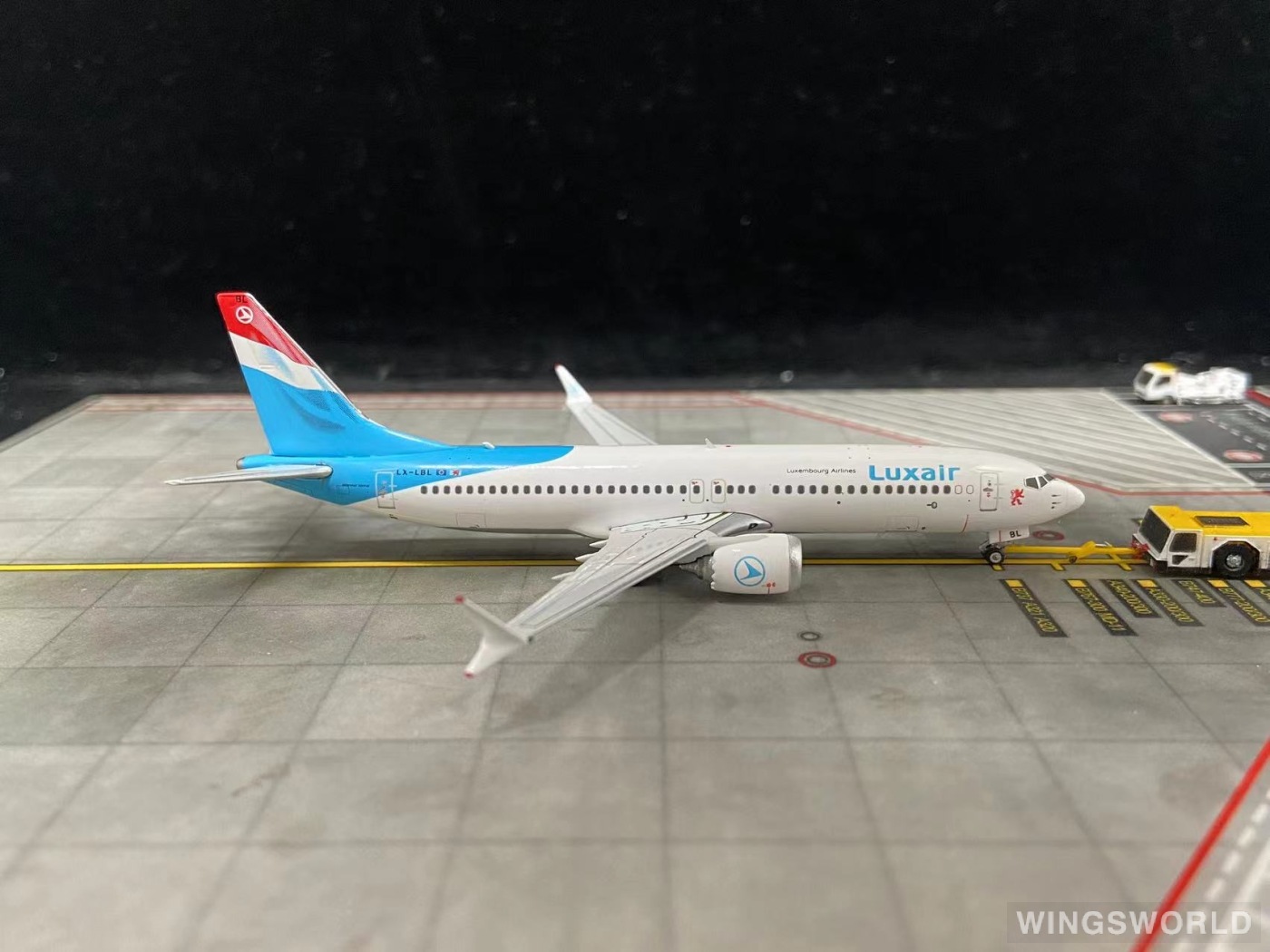 Phoenix 1:400 PH11847 Luxair 卢森堡航空 Boeing 737 MAX 8 LX-LBL