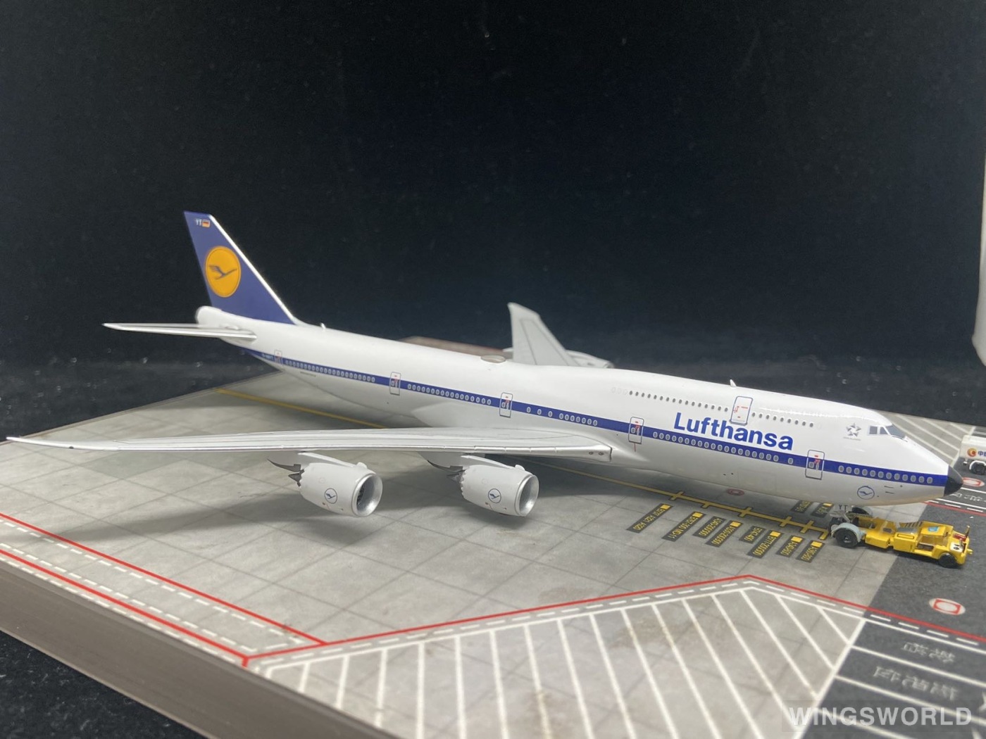 NGmodels 1:400 NG78016 Lufthansa 汉莎航空 Boeing 747-8i D-ABYT