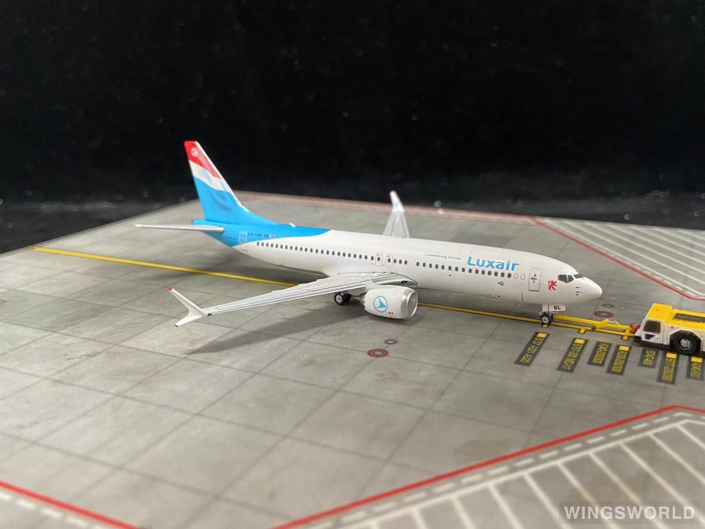 Phoenix 1:400 PH11847 Luxair 卢森堡航空 Boeing 737 MAX 8 LX-LBL