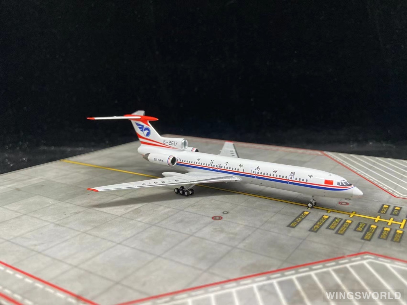NGmodels 1:400 NG54019 China Southwest Airlines 中国西南航空 Tupolev Tu-154 B-2617